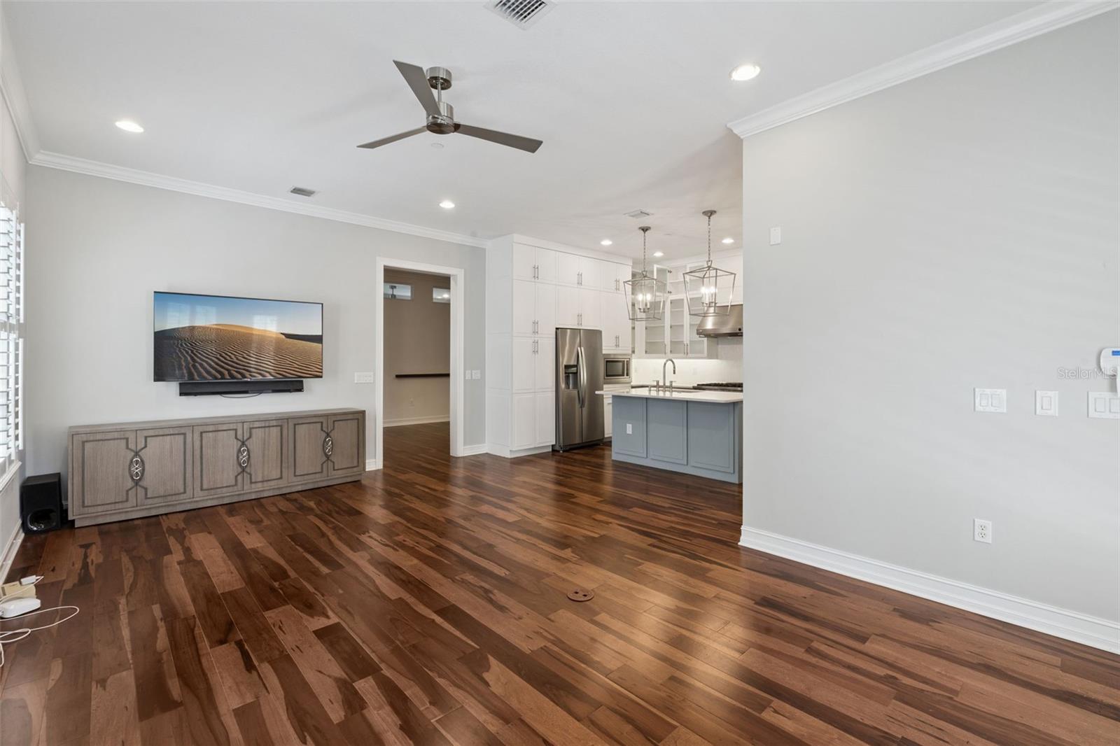 BALDWIN PARK UN #1 - Residential