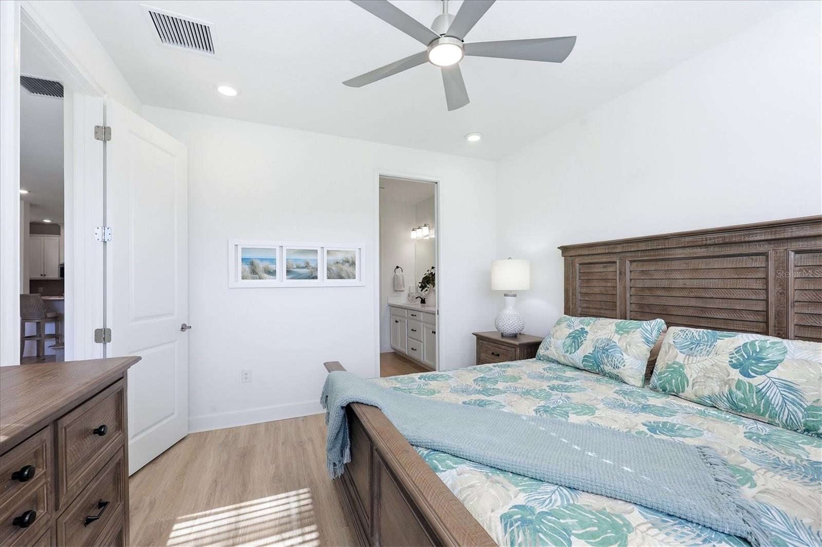ESPLANADE AT AZARIO - Residential Lease