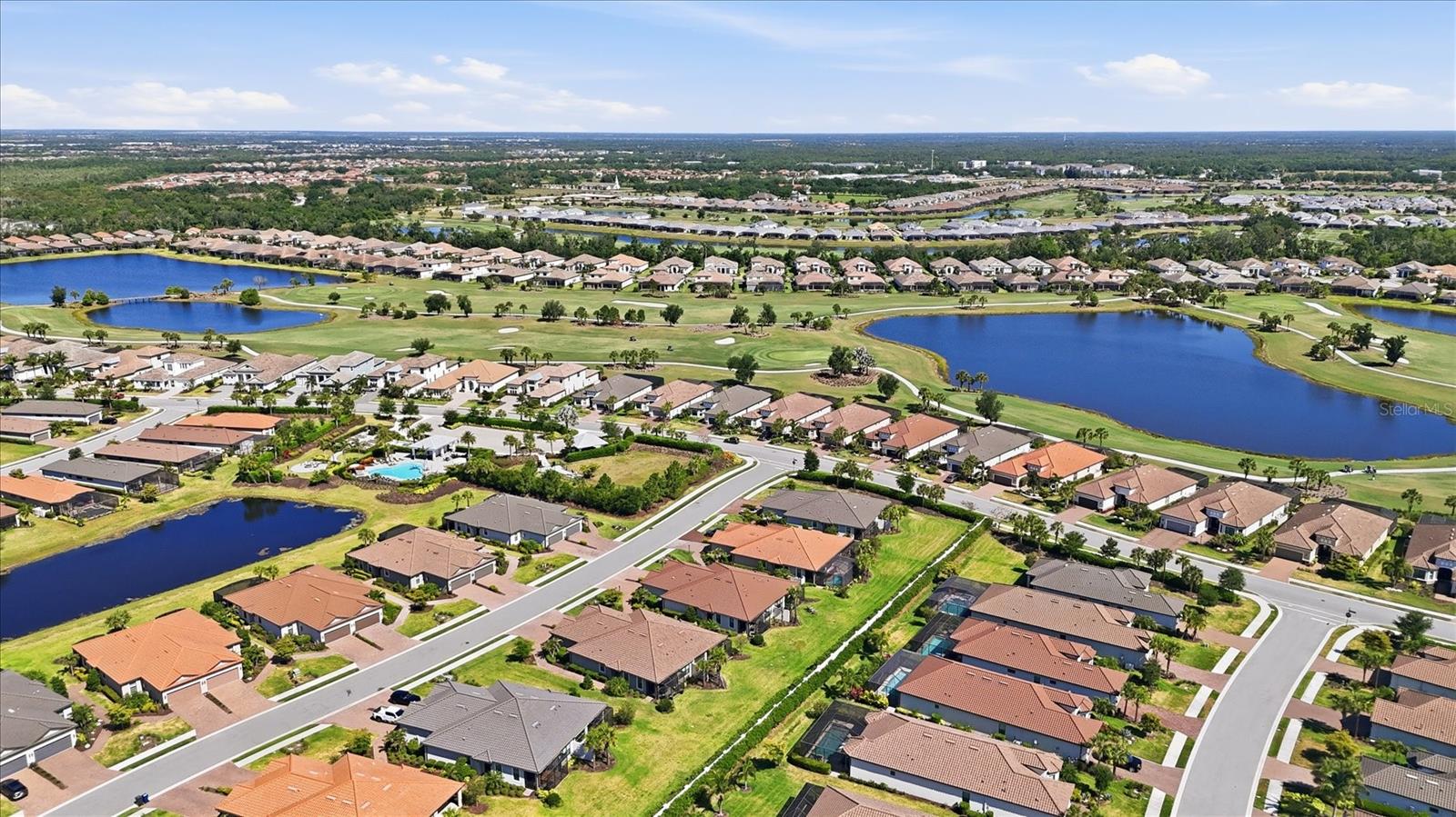 ESPLANADE AT AZARIO - Residential Lease