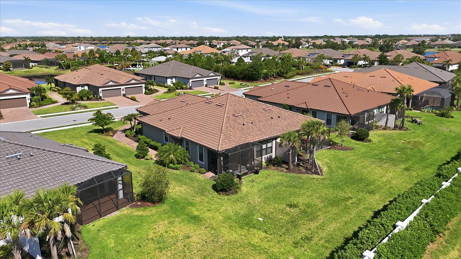ESPLANADE AT AZARIO - Residential Lease