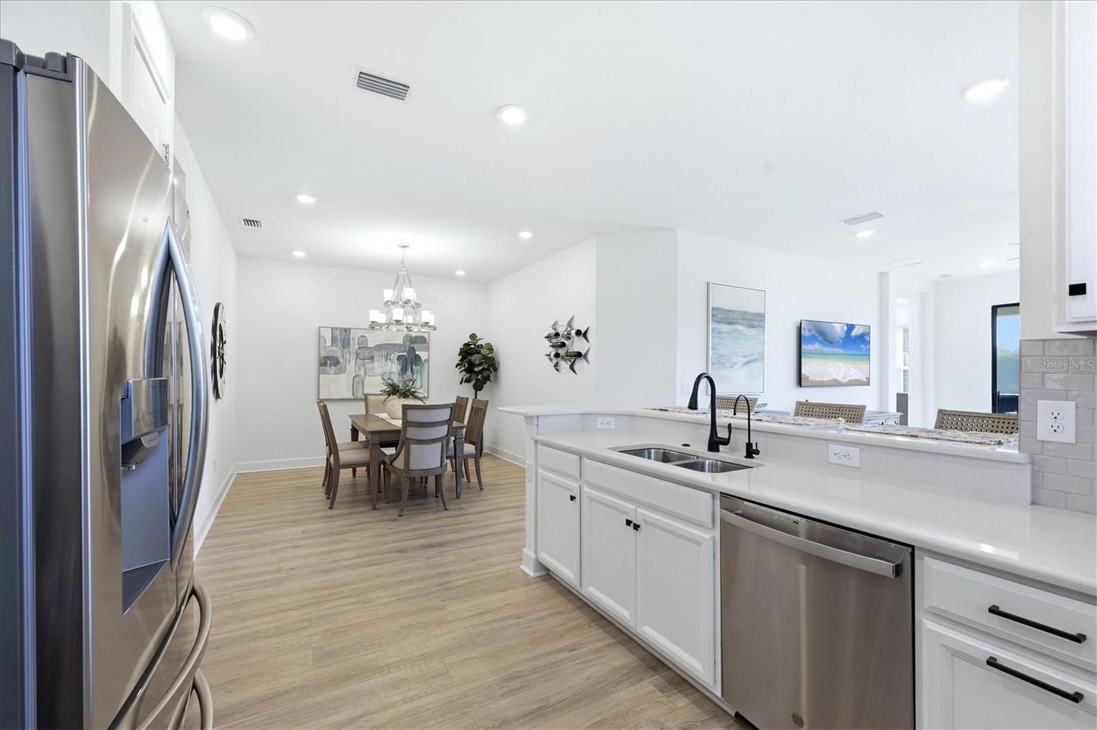 ESPLANADE AT AZARIO - Residential Lease
