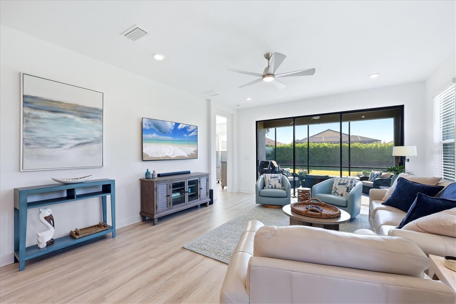 ESPLANADE AT AZARIO - Residential Lease