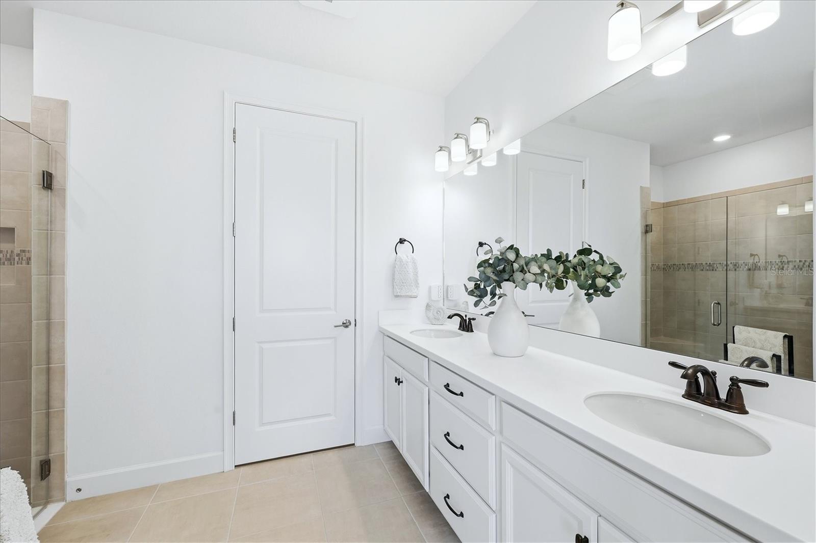 ESPLANADE AT AZARIO - Residential Lease