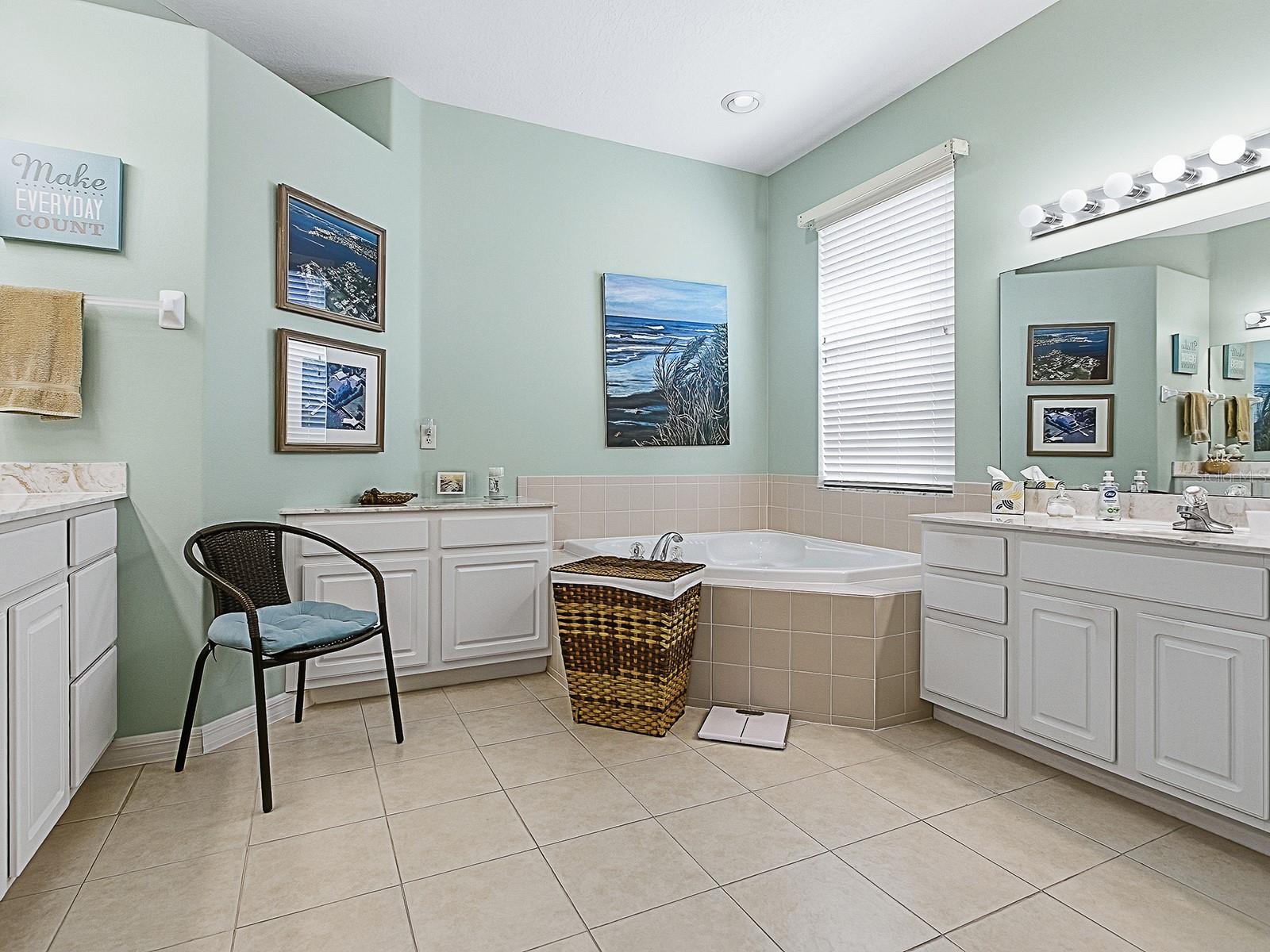 PENNBROOKE FAIRWAYS - Residential