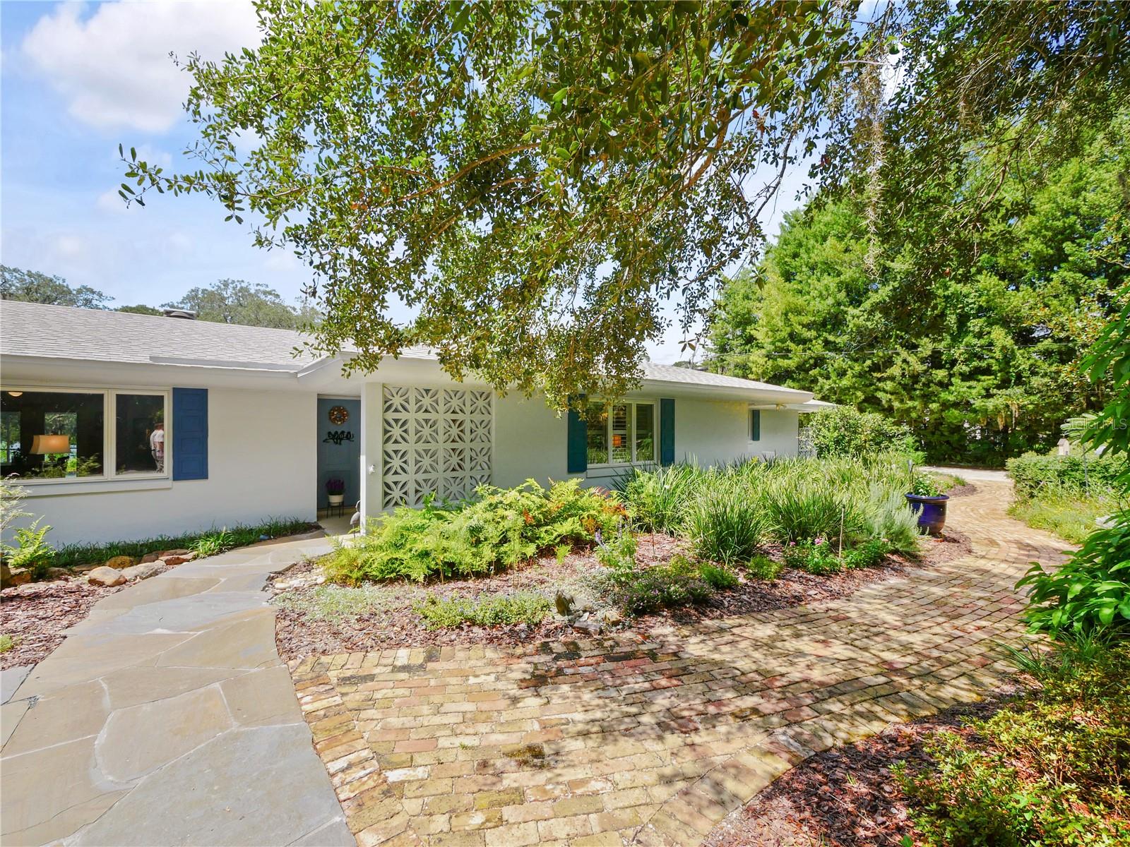 5701 CROSS FOX LANE