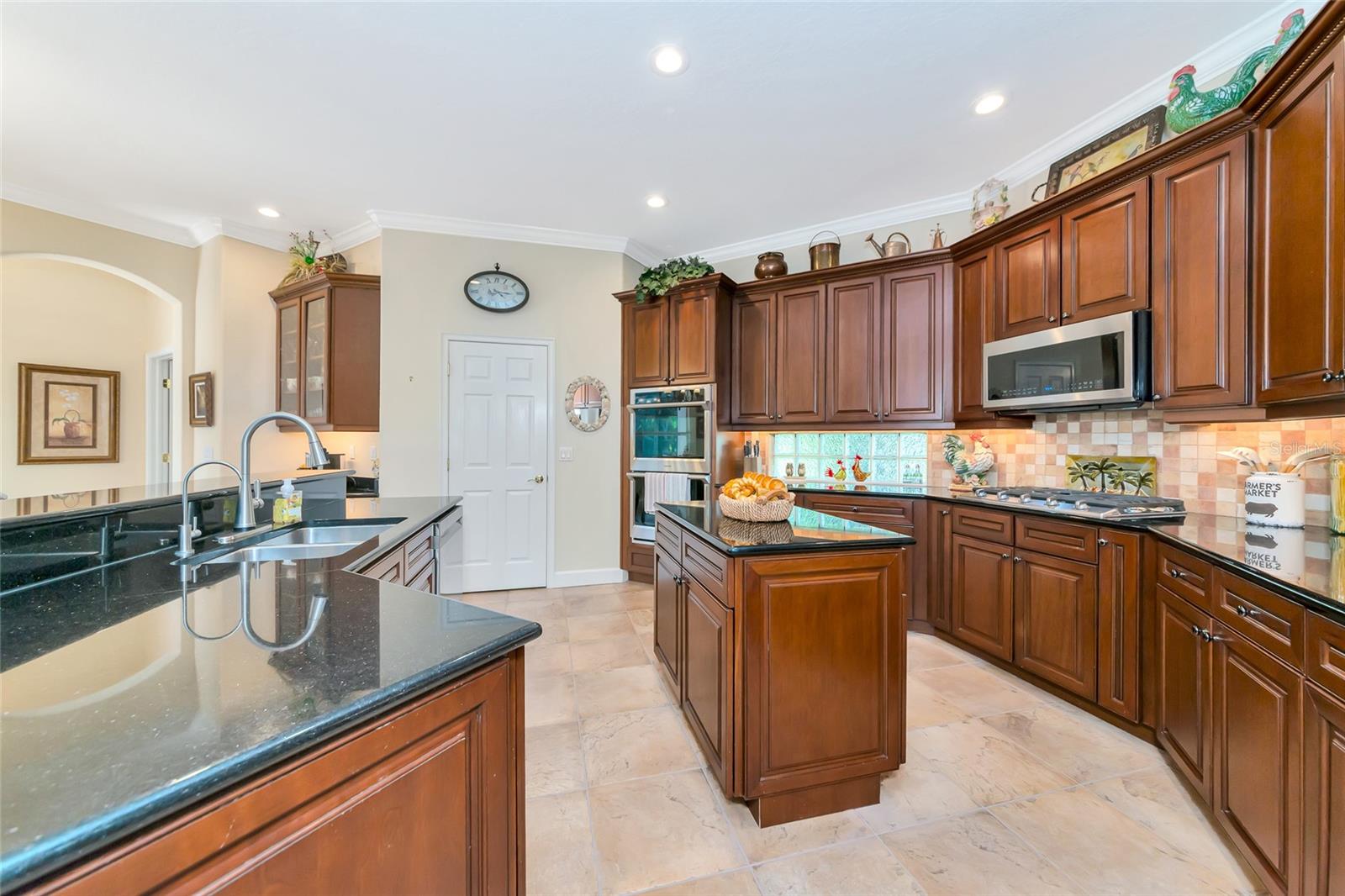 WATERLEFE GOLF & RIVER CLUB - Residential