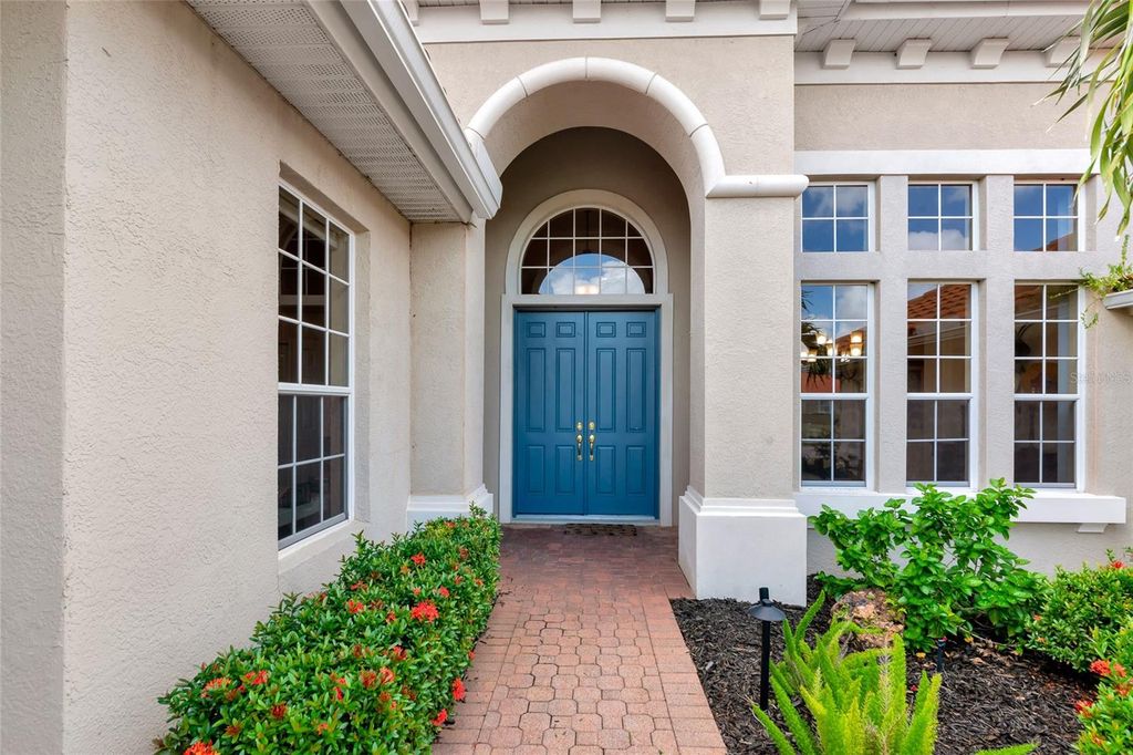 Photo of 10014 Day Lily Court, Bradenton, FL 34212 (MLS # A4667452)