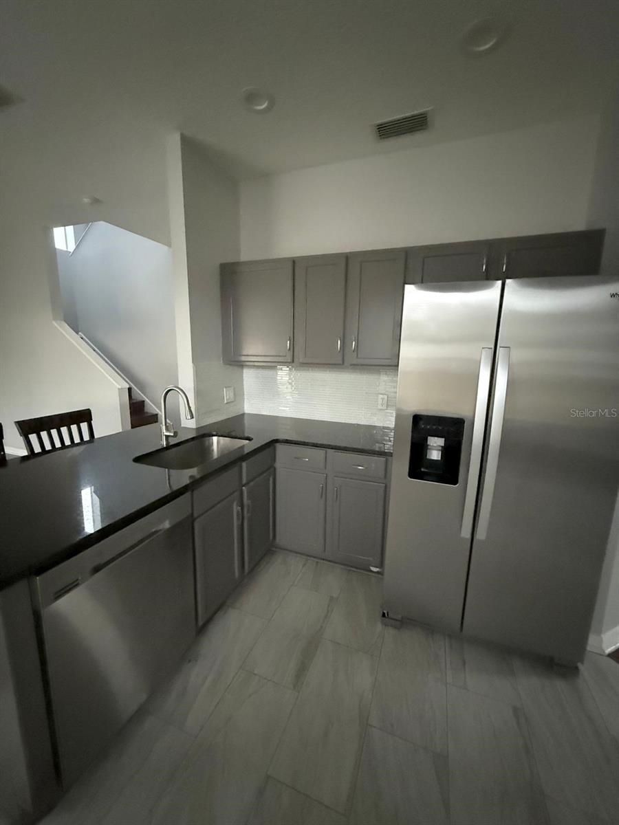 HUNTERS CREEK TR 526 PH 01 - Residential Lease