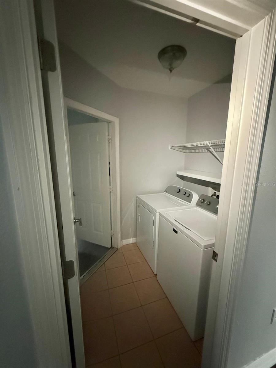 HUNTERS CREEK TR 526 PH 01 - Residential Lease