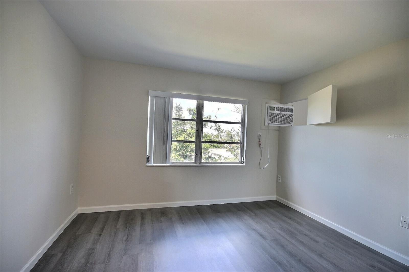 BAYSHORE GARDENS APTS 12 - Residential