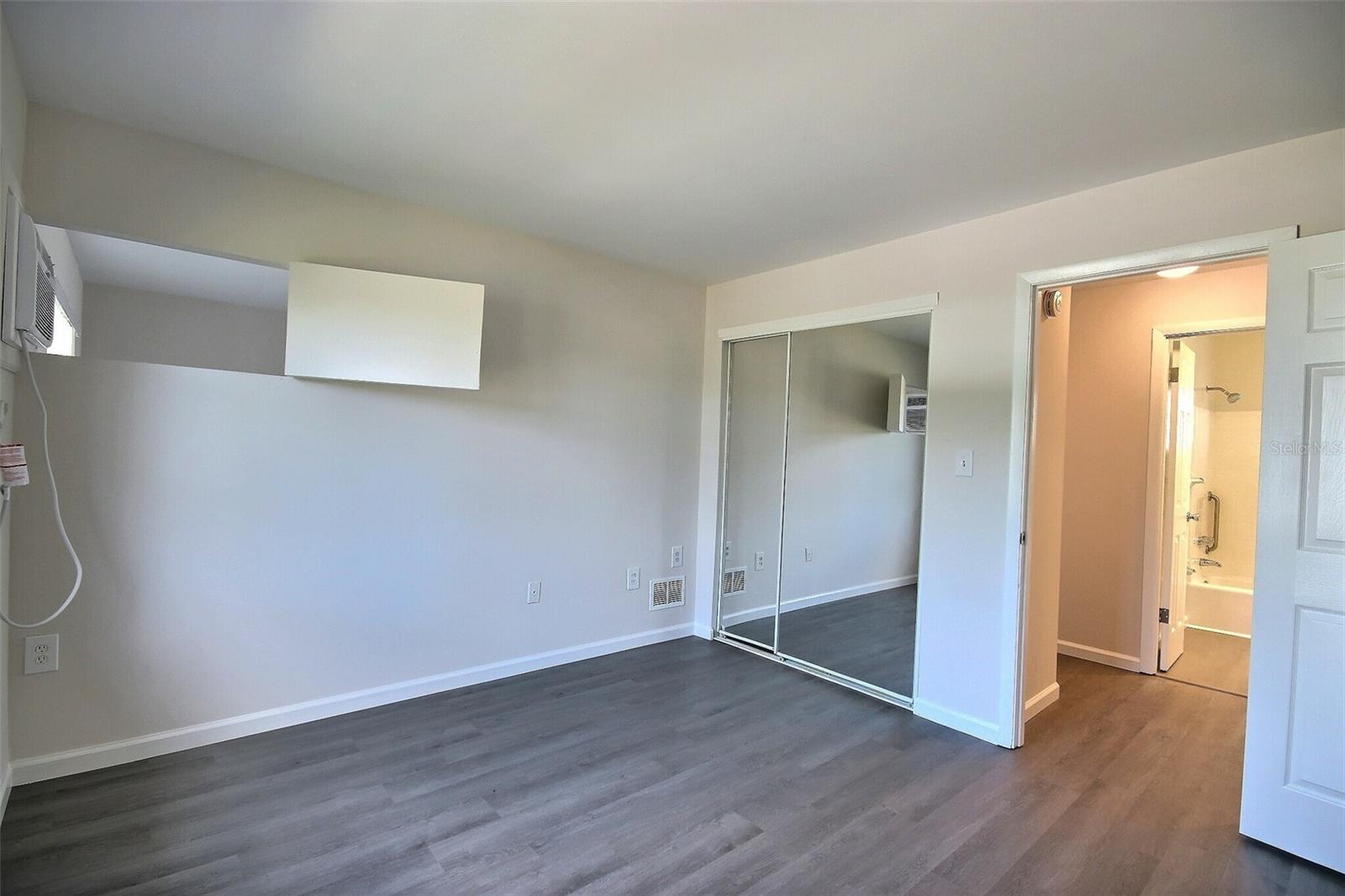 BAYSHORE GARDENS APTS 12 - Residential