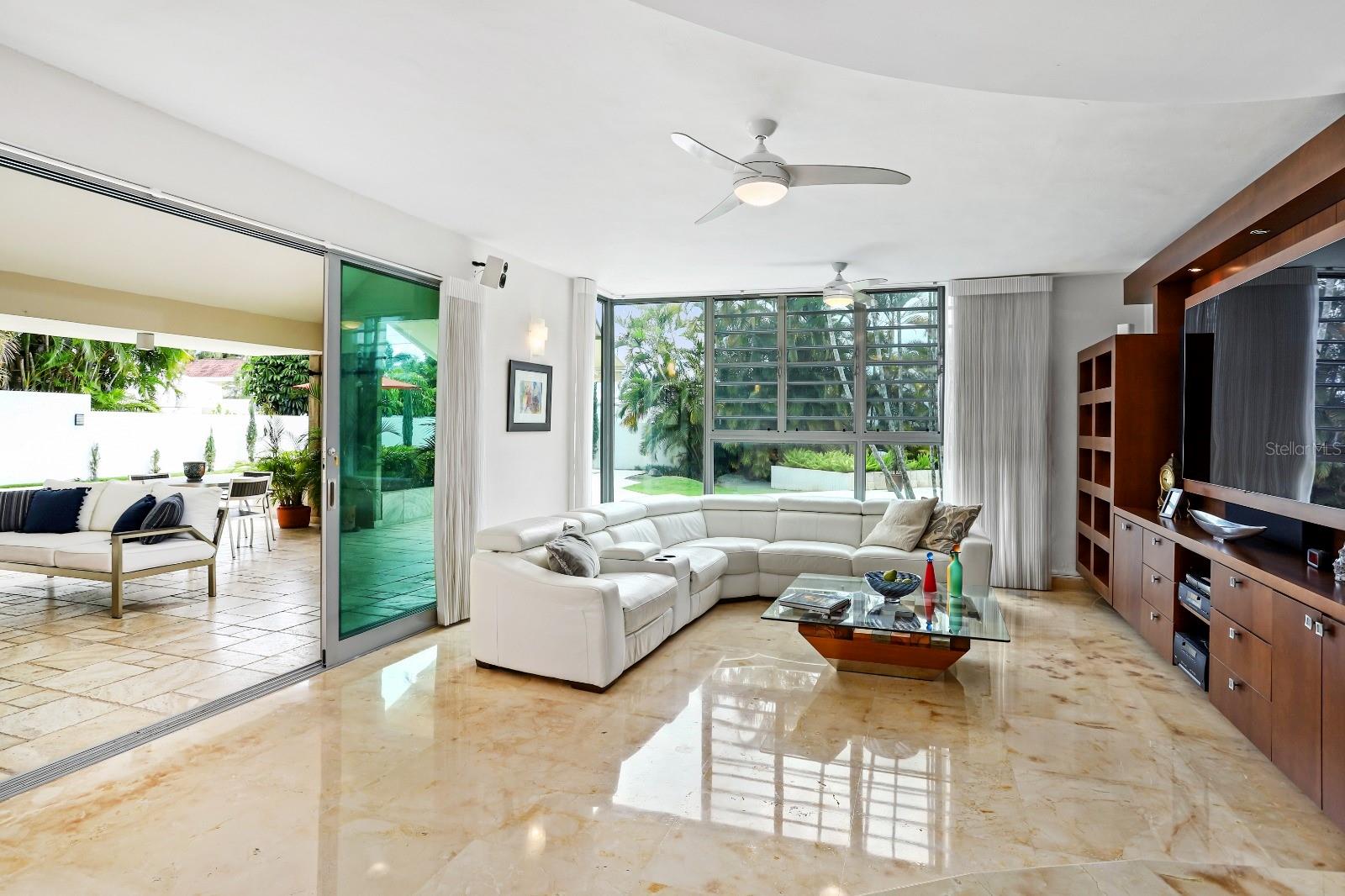 GARDEN HILLS NORTE - Residential