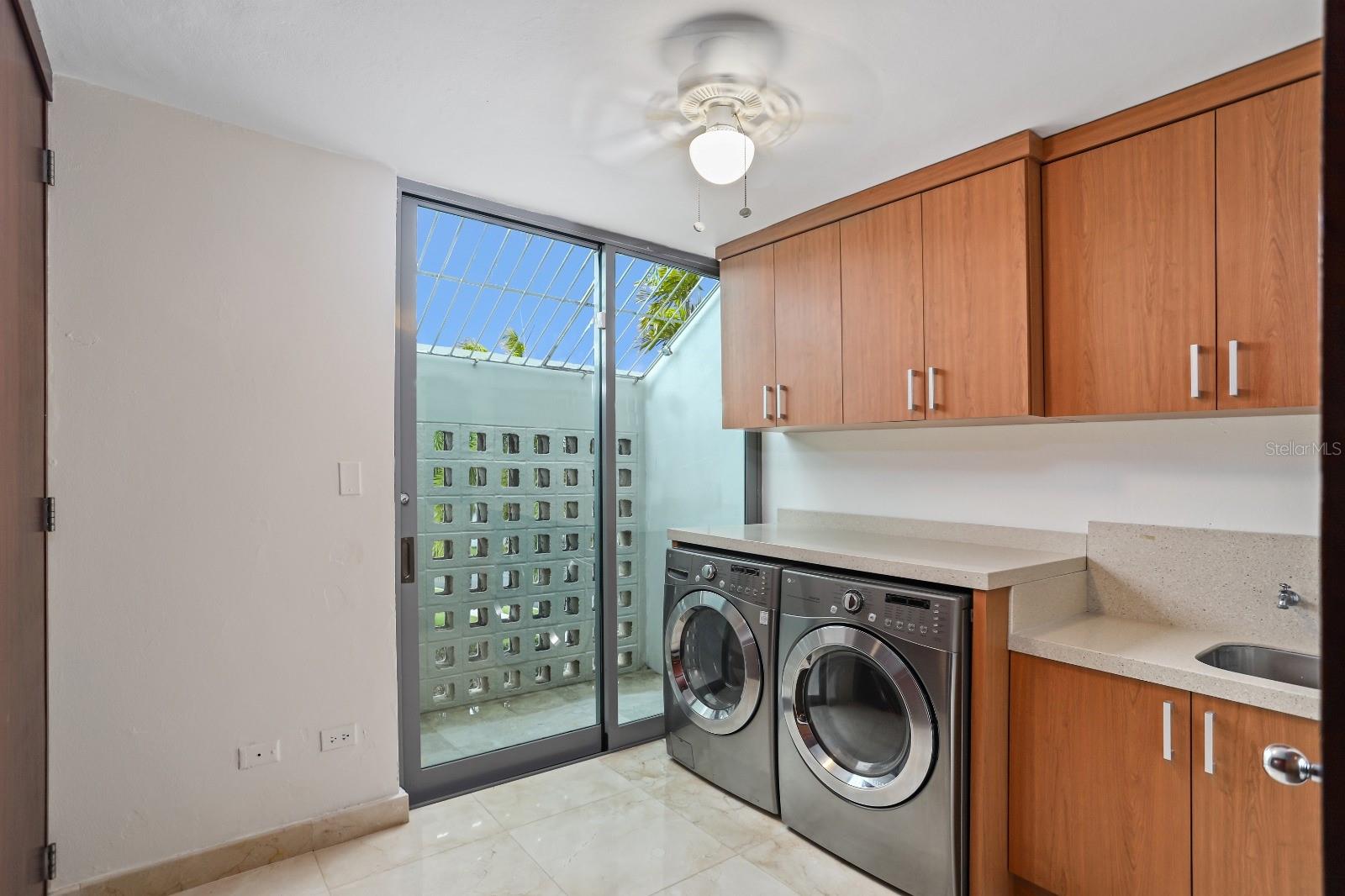 GARDEN HILLS NORTE - Residential