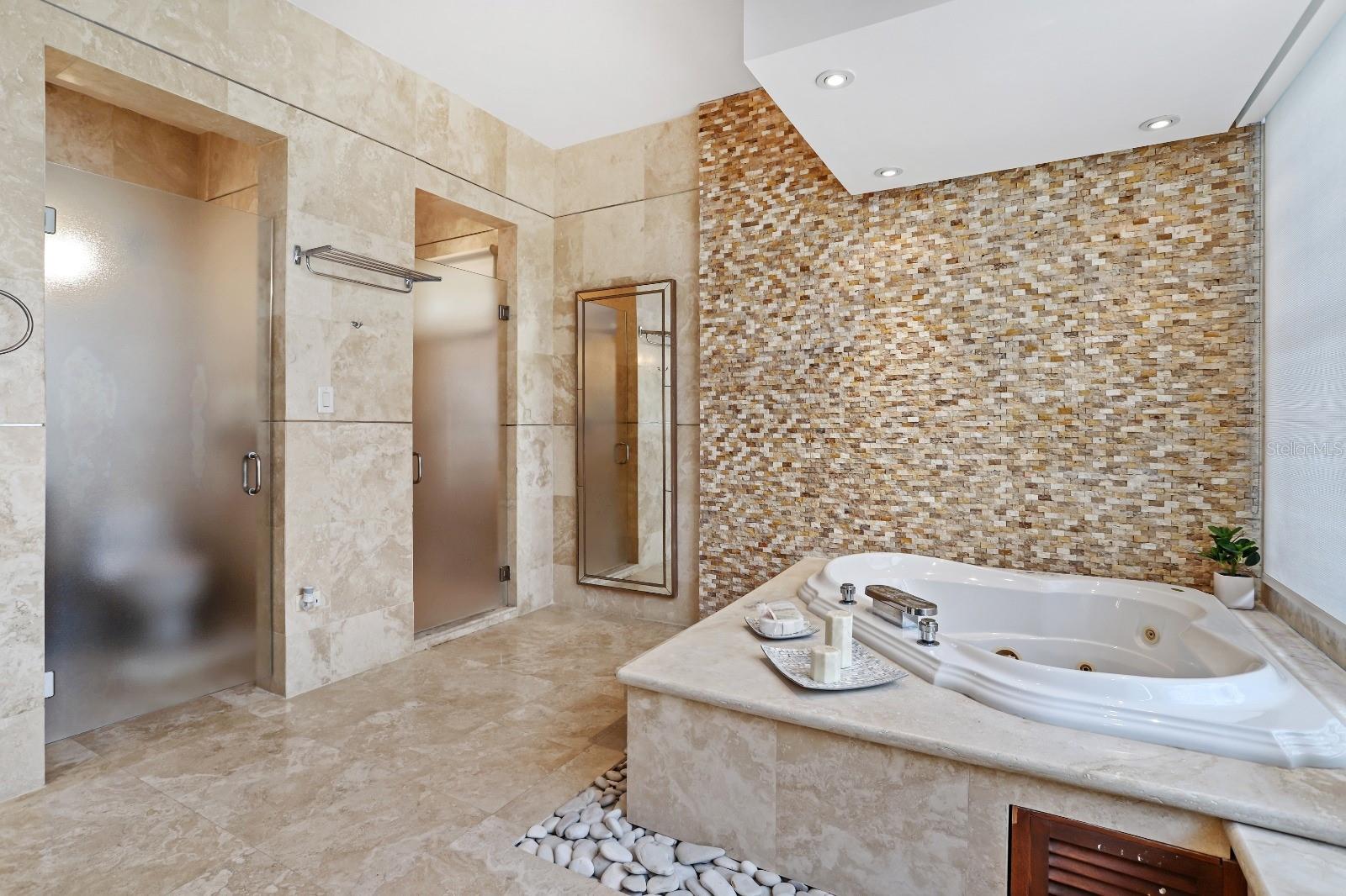 GARDEN HILLS NORTE - Residential