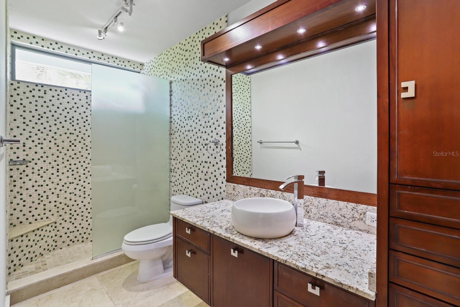 GARDEN HILLS NORTE - Residential
