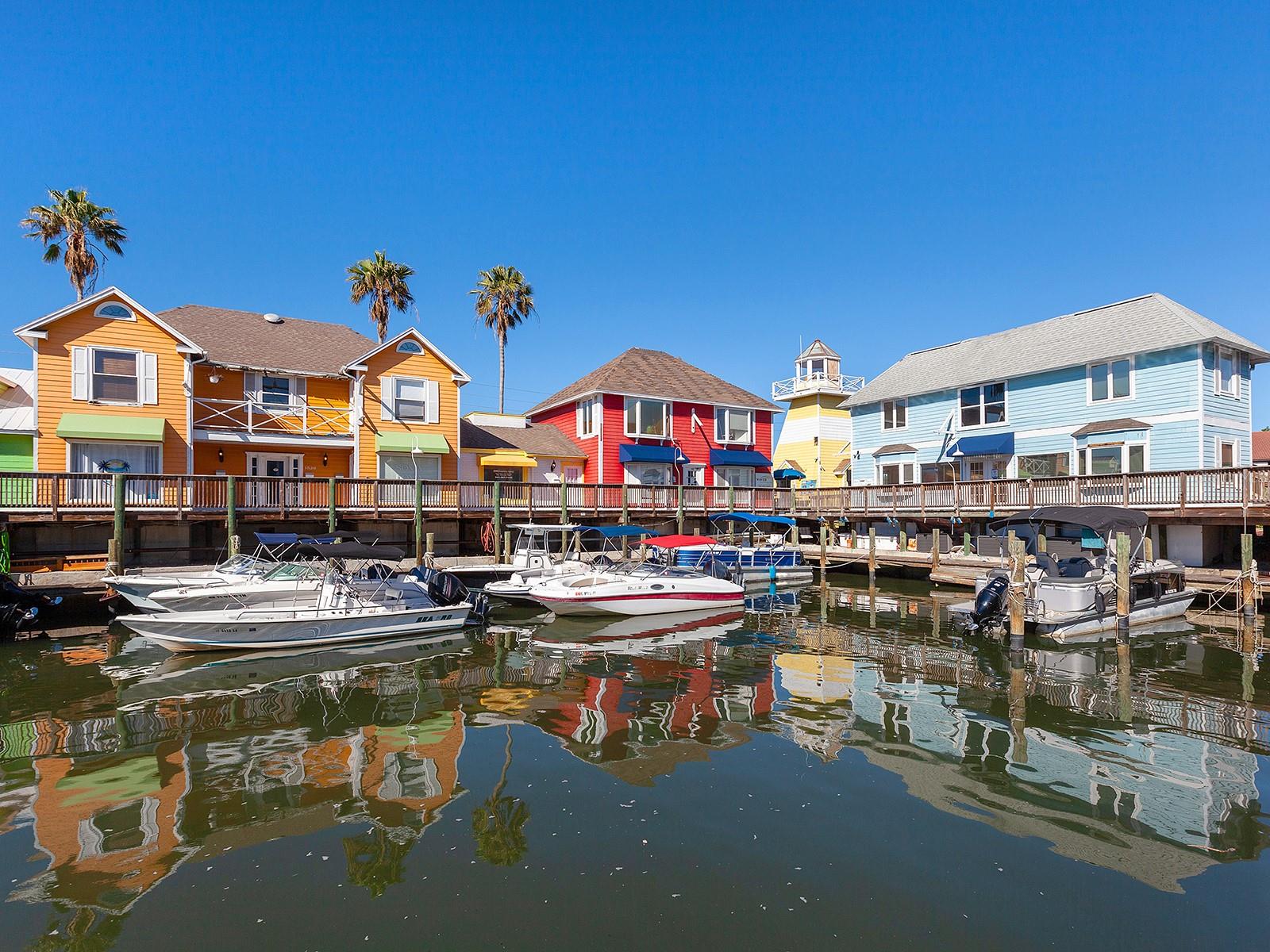 HIDDEN HARBOR - Residential