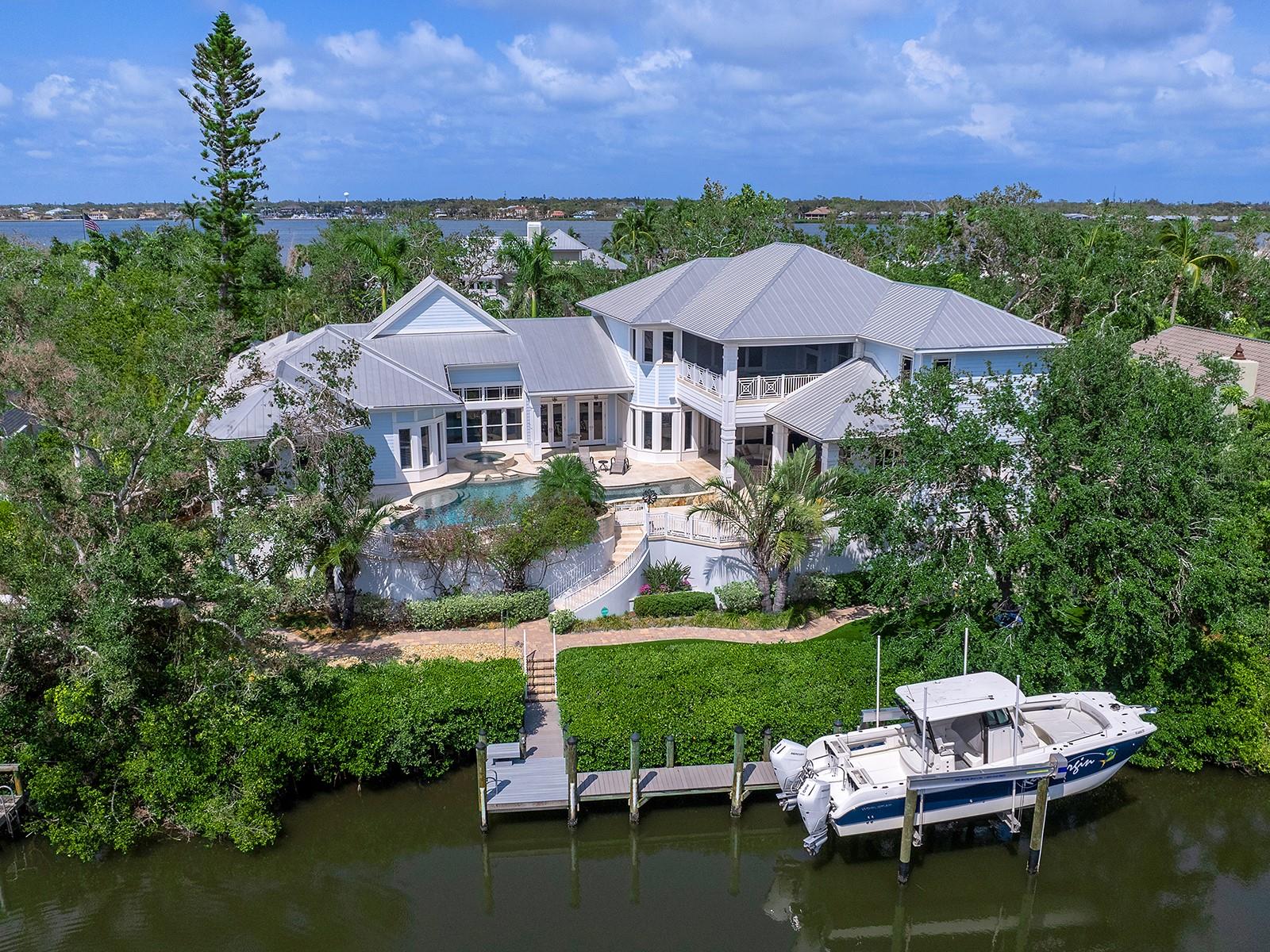 HIDDEN HARBOR - Residential