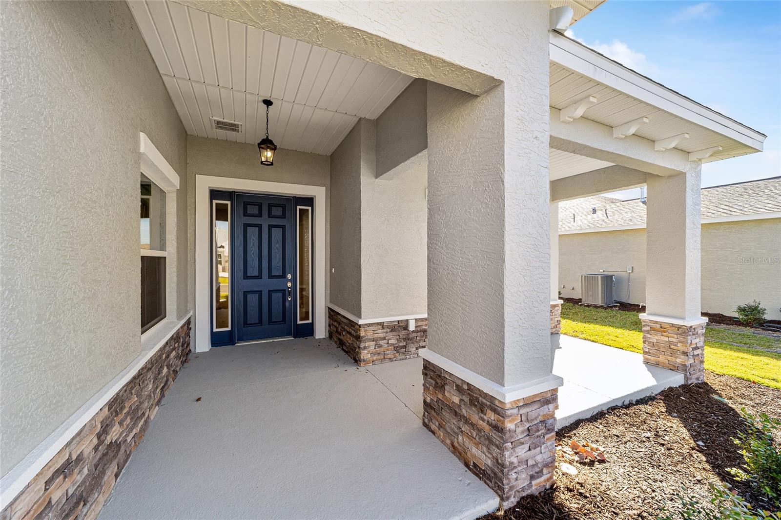 ON TOP OF THE WORLD - Residential