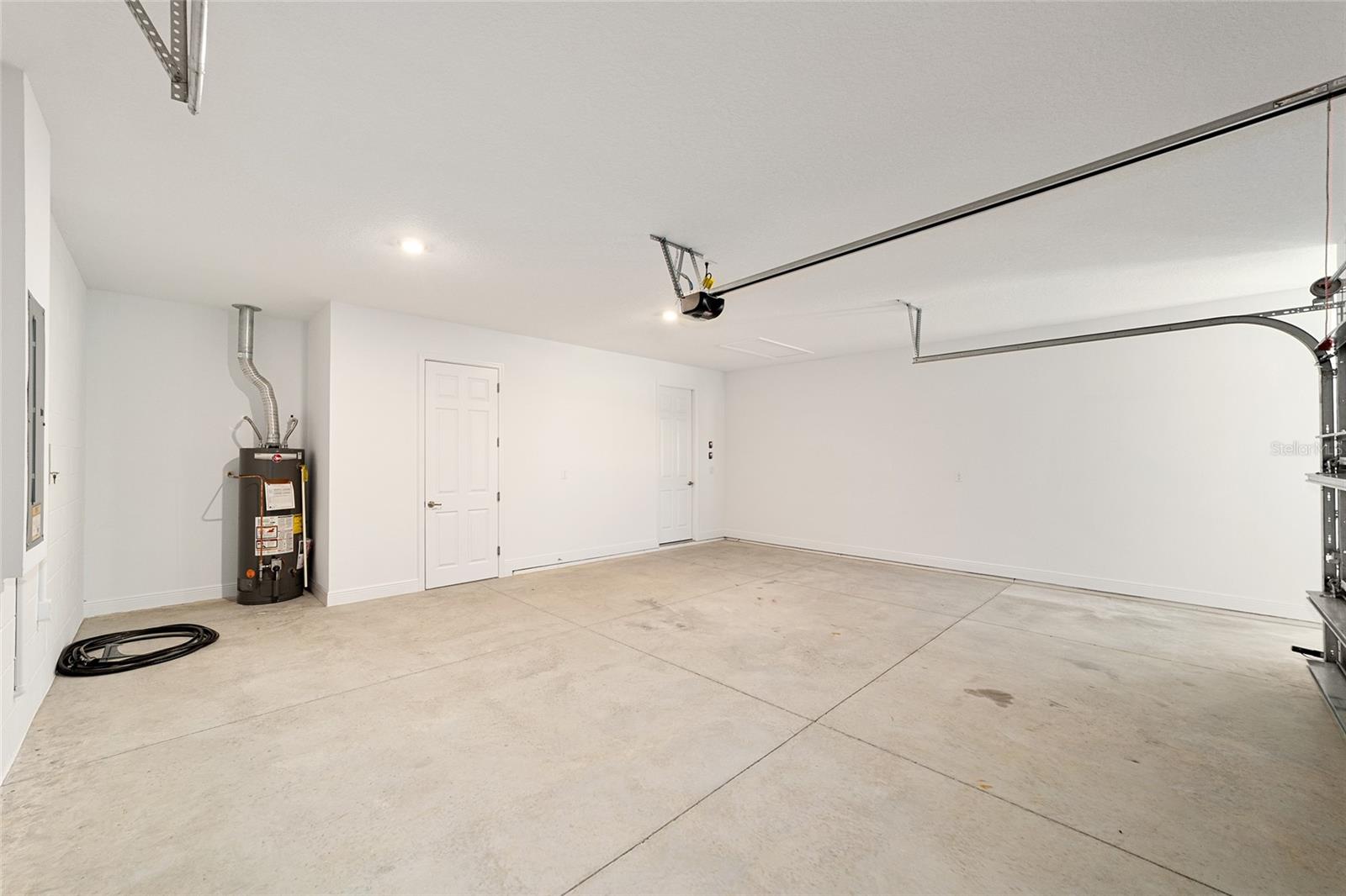 ON TOP OF THE WORLD - Residential