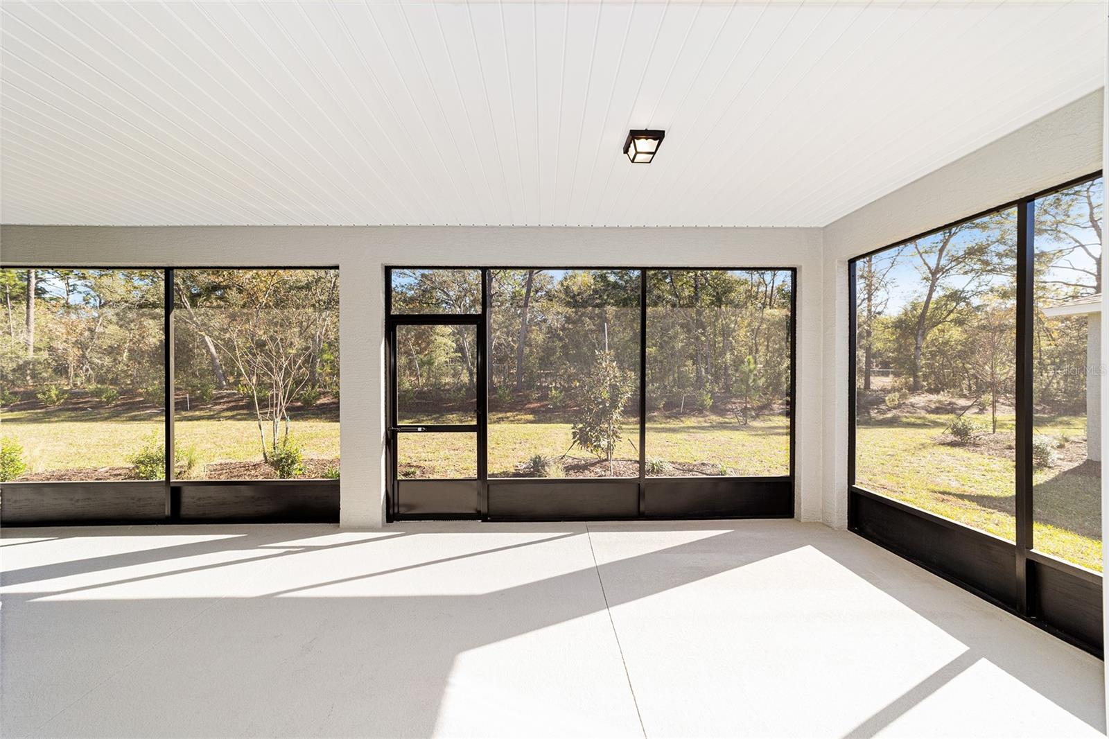 ON TOP OF THE WORLD - Residential