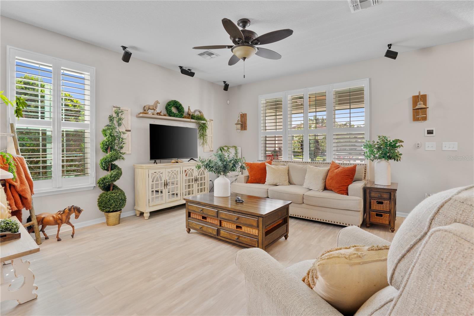 888 WAKULLA LANE