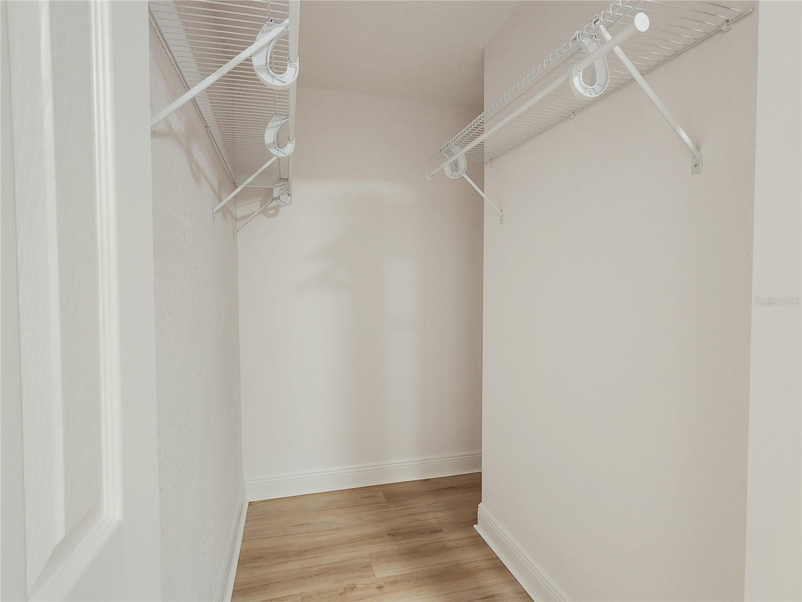 MANOR HILLS - Residential