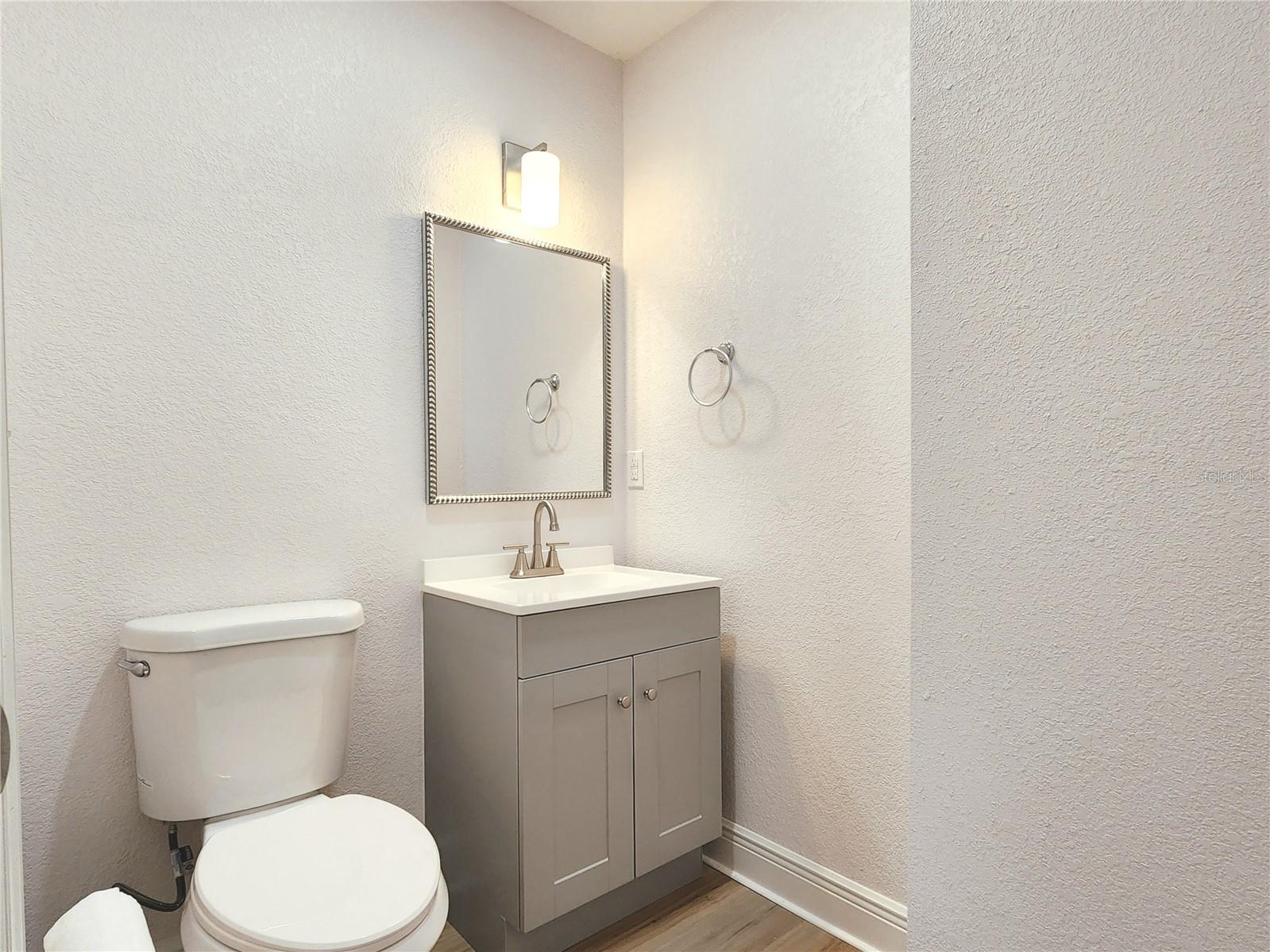 MANOR HILLS - Residential