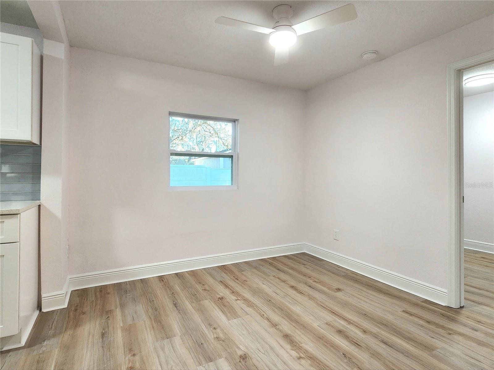 MANOR HILLS - Residential