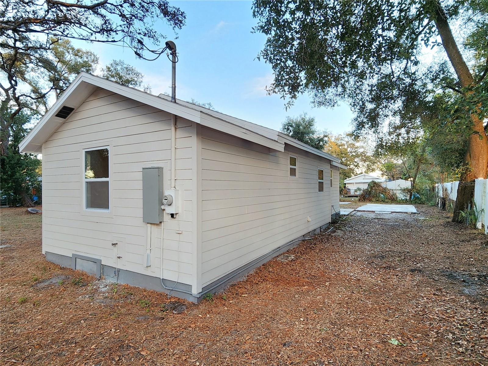 MANOR HILLS - Residential