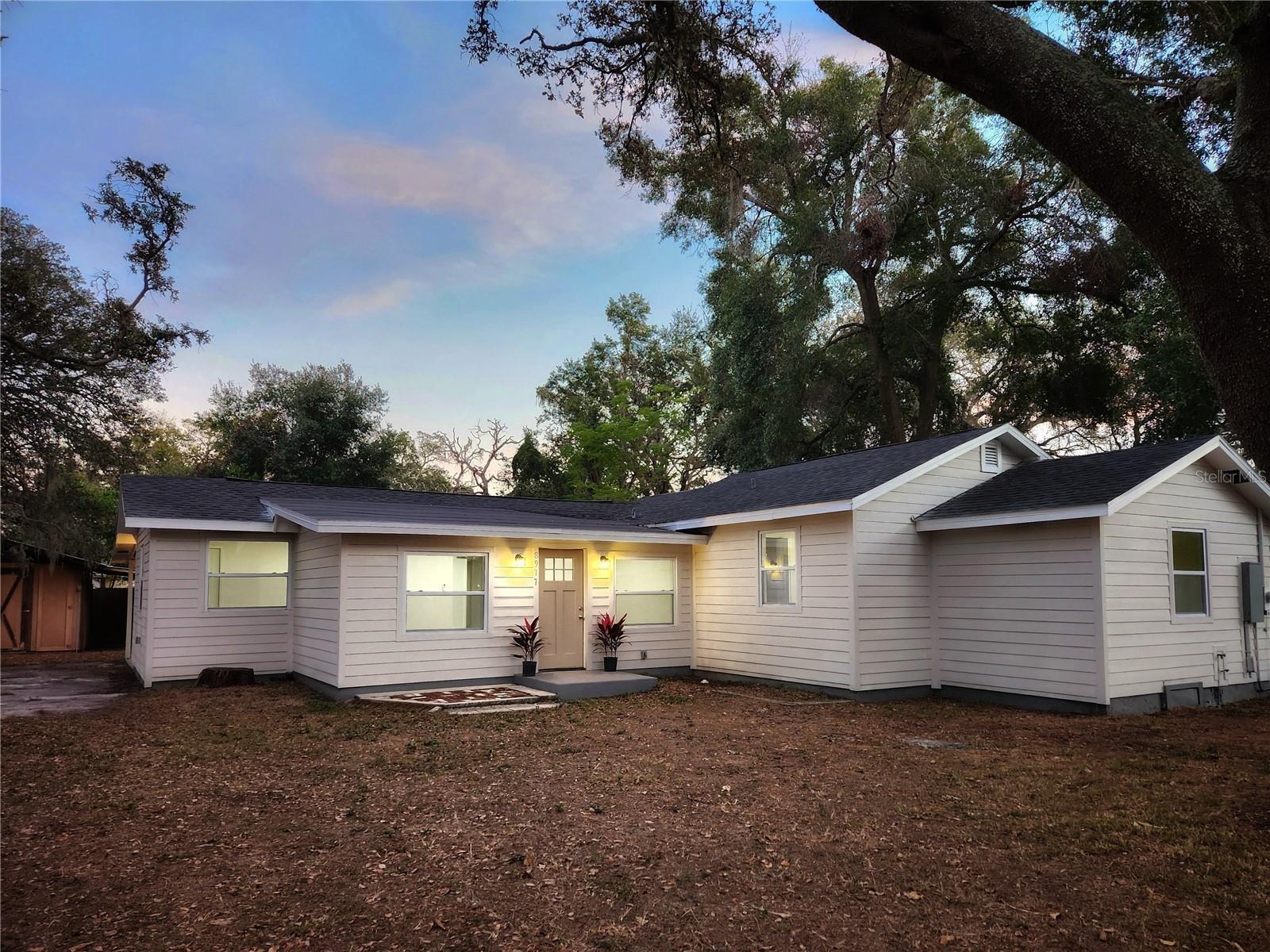 MANOR HILLS - Residential