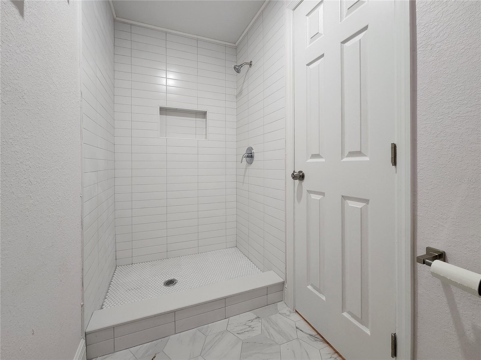 MANOR HILLS - Residential