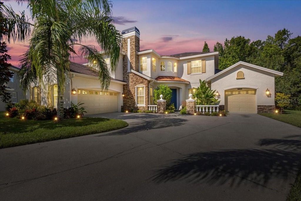 Photo of 5120 Tari Stream Way, Brandon, FL 33511 (MLS # A4582609)