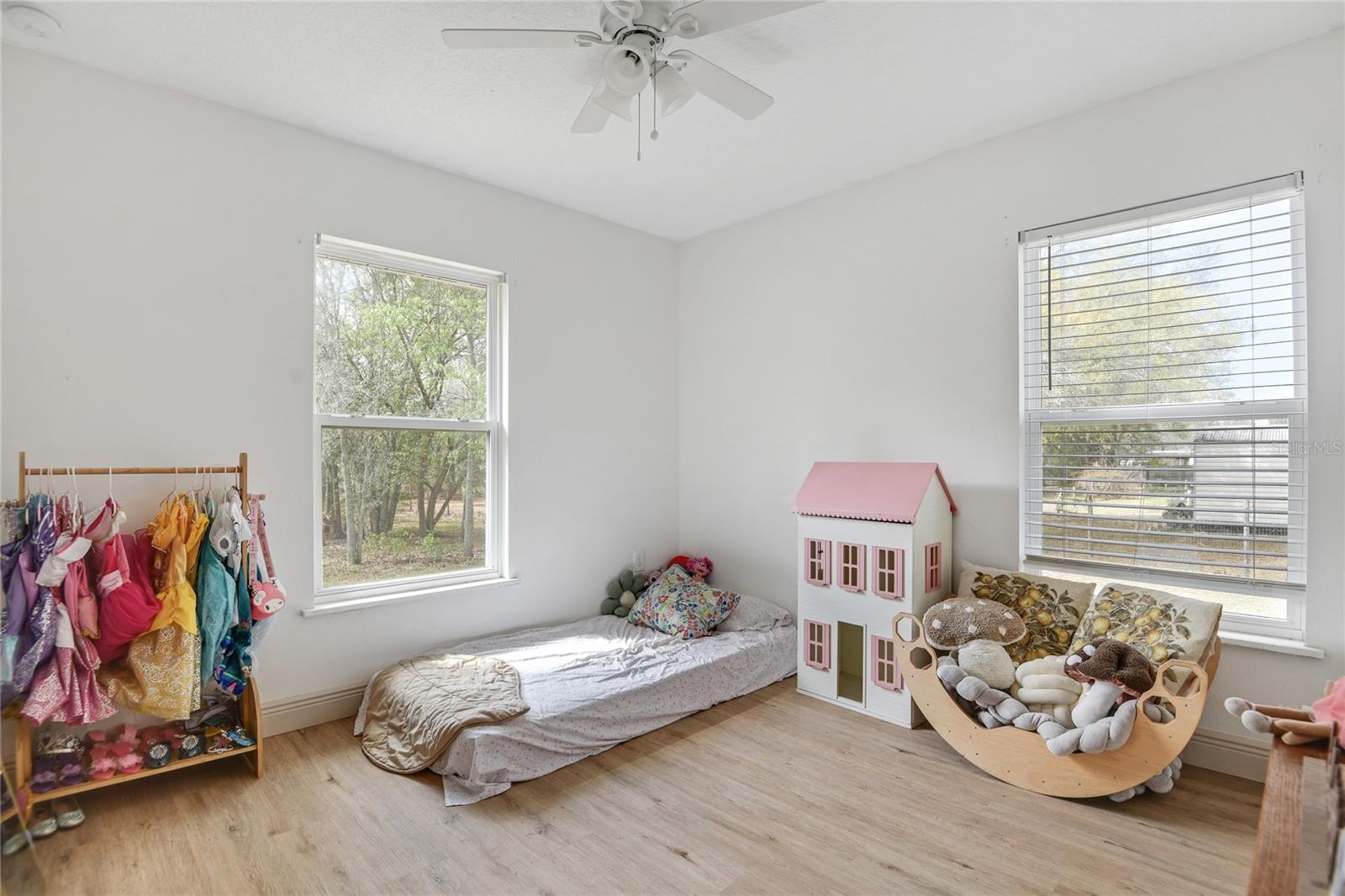 LEISURE HILLS - Residential