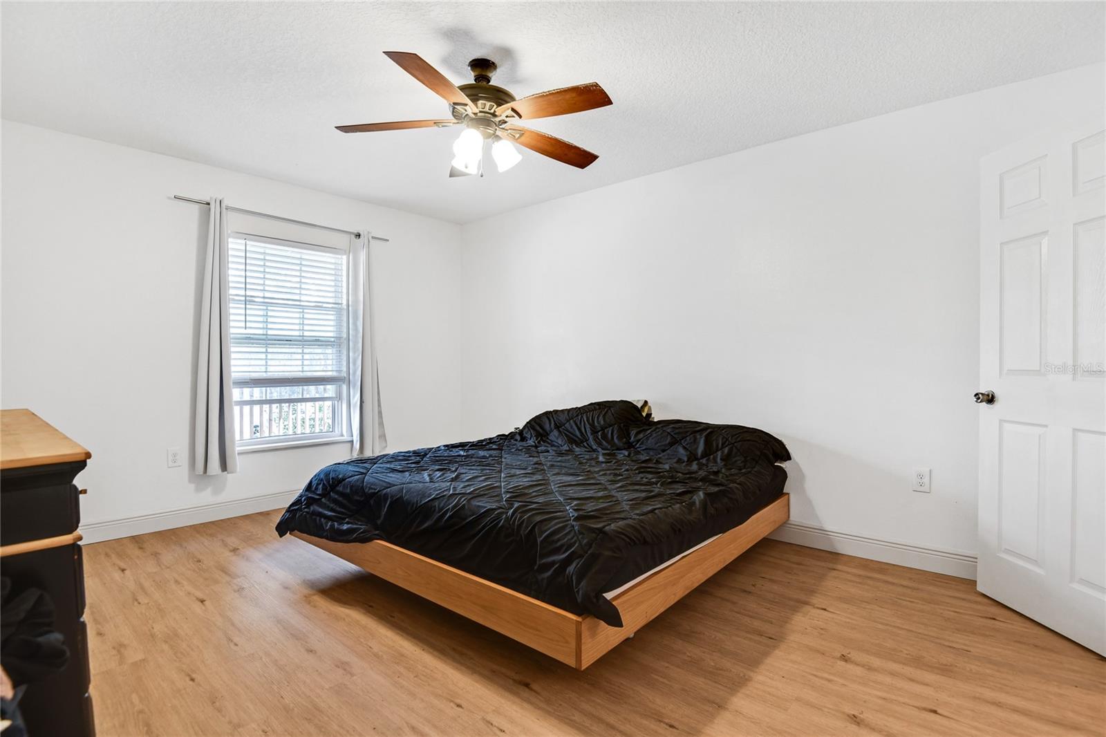 LEISURE HILLS - Residential