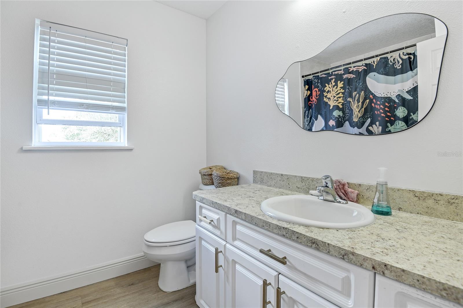 LEISURE HILLS - Residential