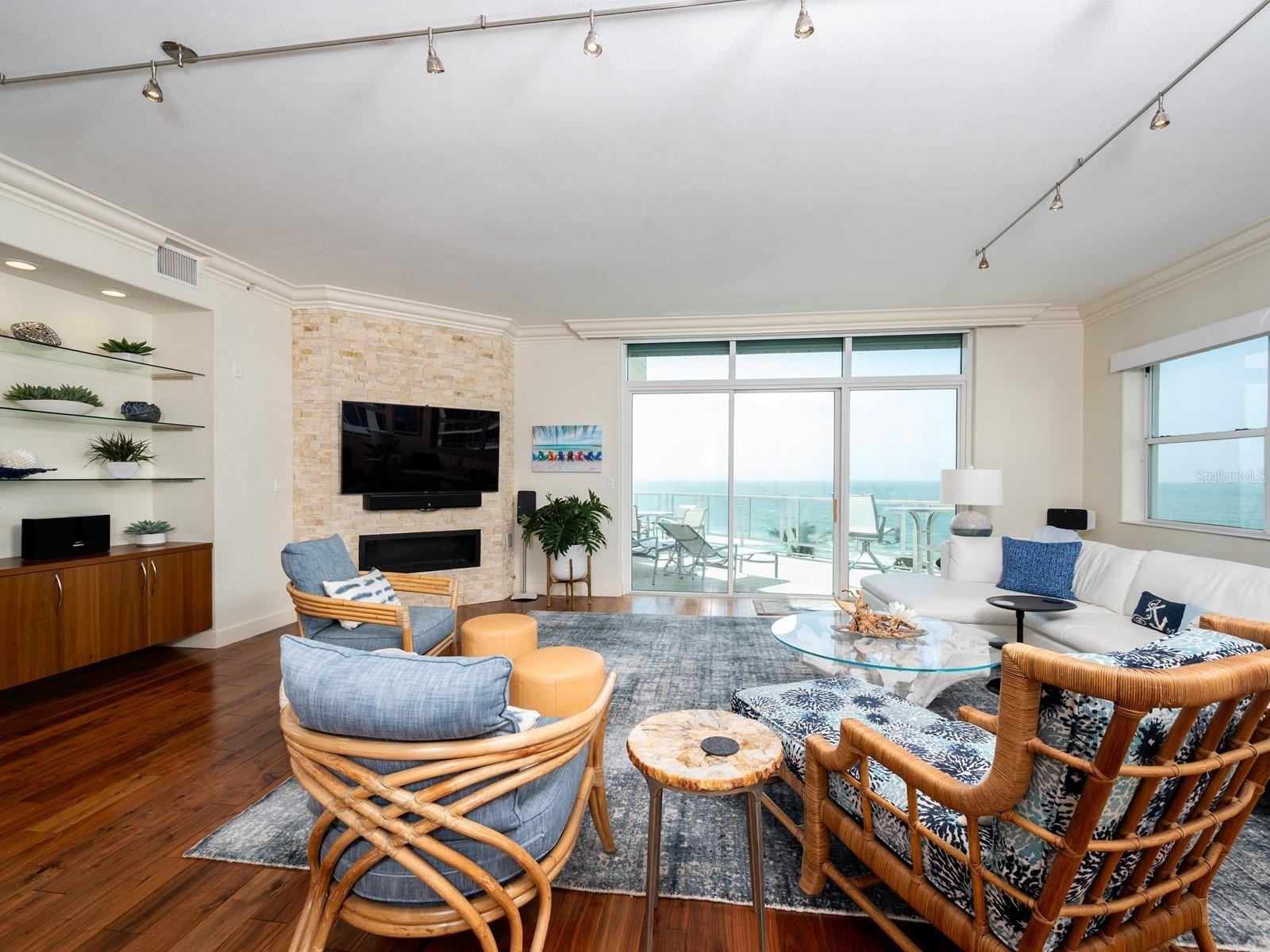 VILLA DI LANCIA PH 1 - Residential