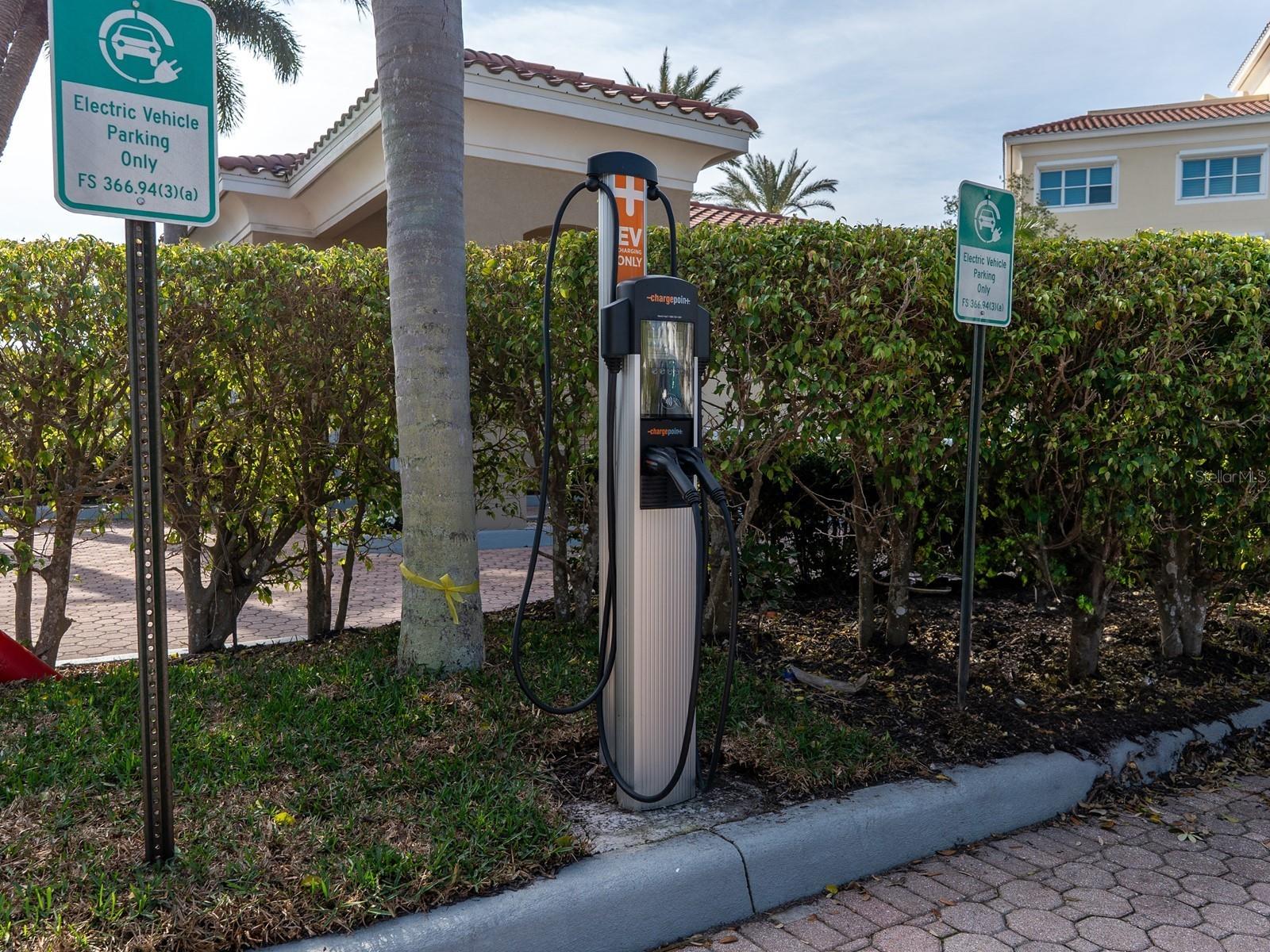 VILLA DI LANCIA PH 1 - Residential