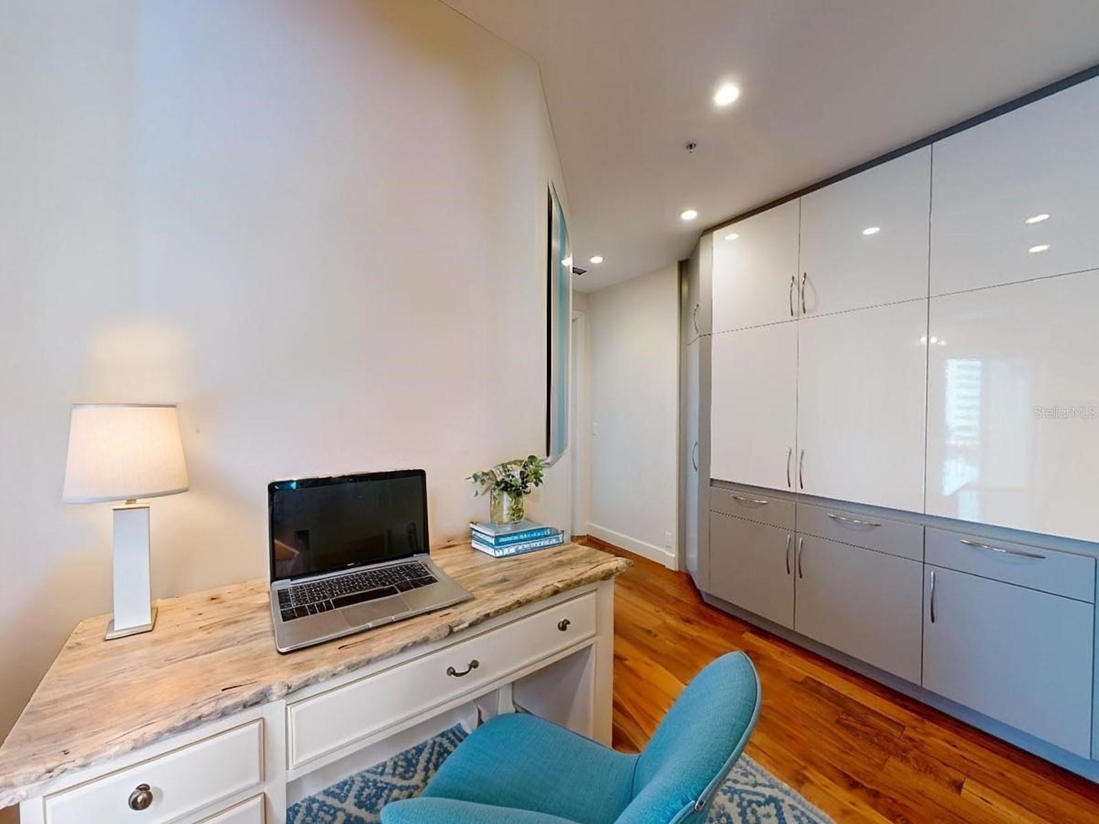 VILLA DI LANCIA PH 1 - Residential