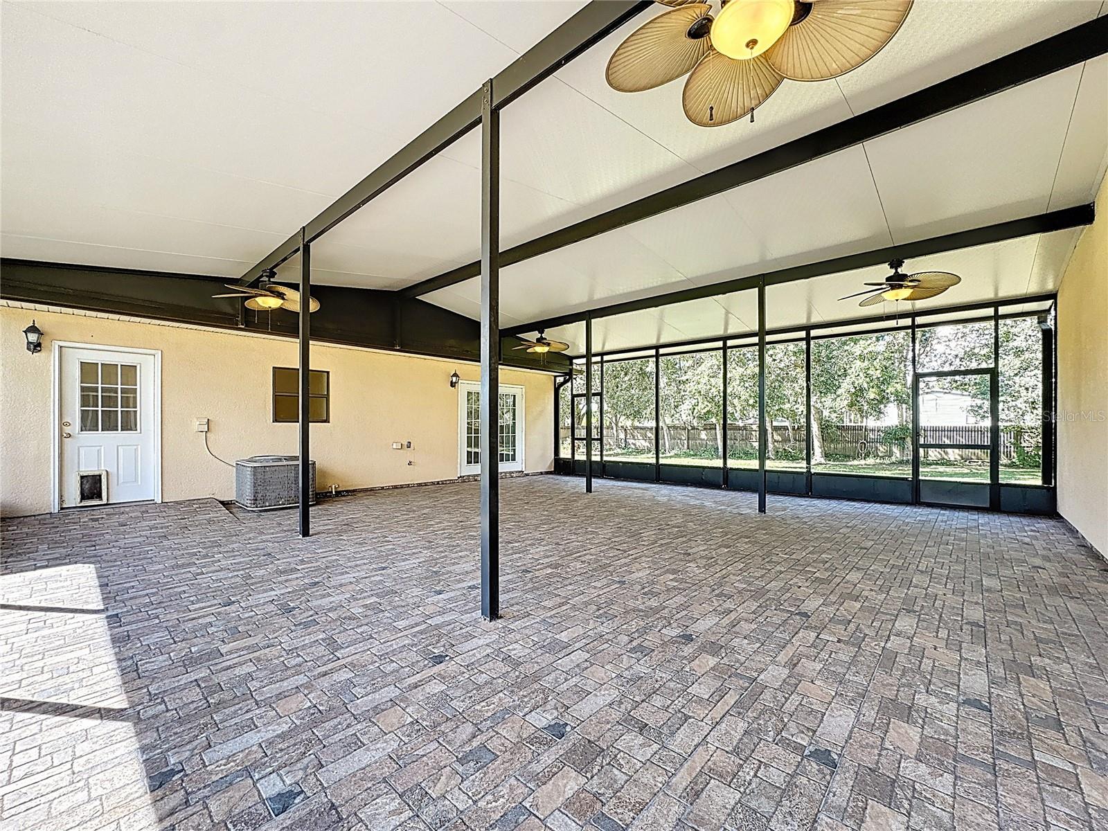 ST CLOUD MANOR EST - Residential