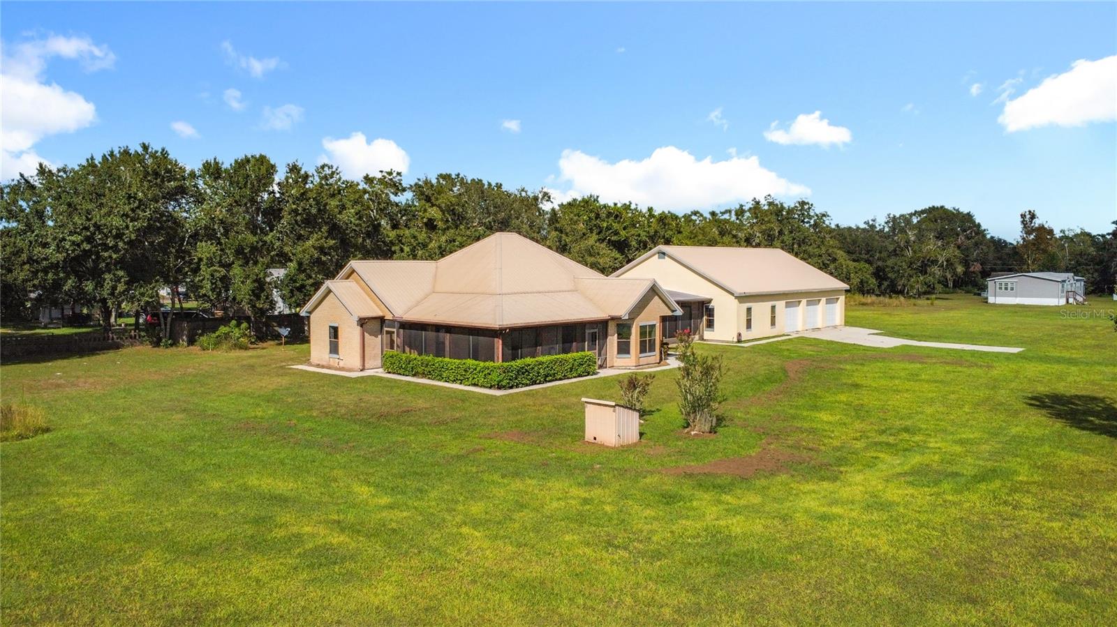 ST CLOUD MANOR EST - Residential