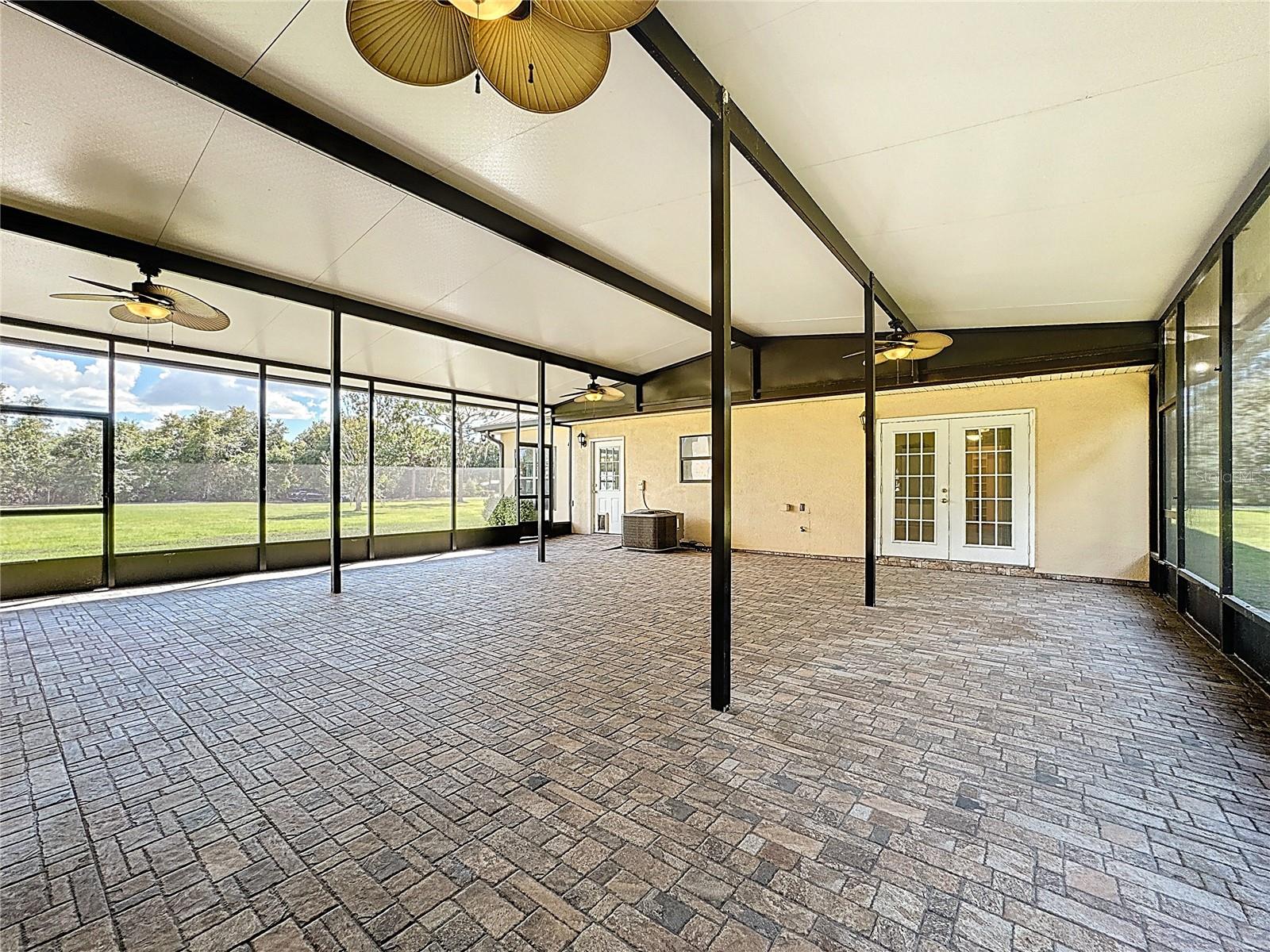 ST CLOUD MANOR EST - Residential