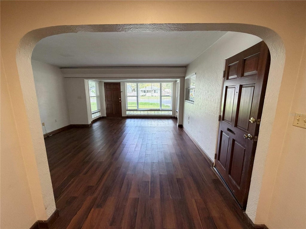 Photo of 3215 N Orange Avenue, Orlando, FL 32803 (MLS # O6424267)