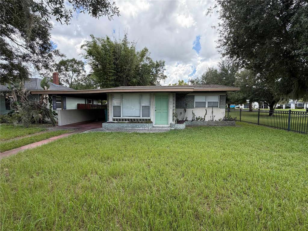 Photo of 3215 N Orange Avenue, Orlando, FL 32803 (MLS # O6424267)