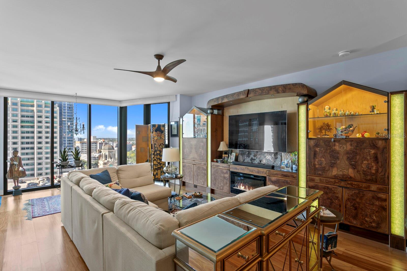 BAYFRONT TOWER CONDO - Residential Lease