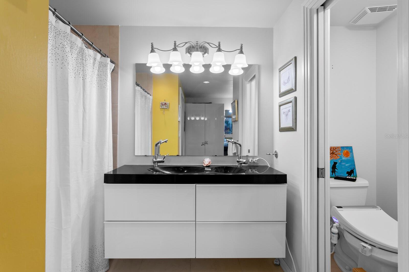 BAYFRONT TOWER CONDO - Residential Lease
