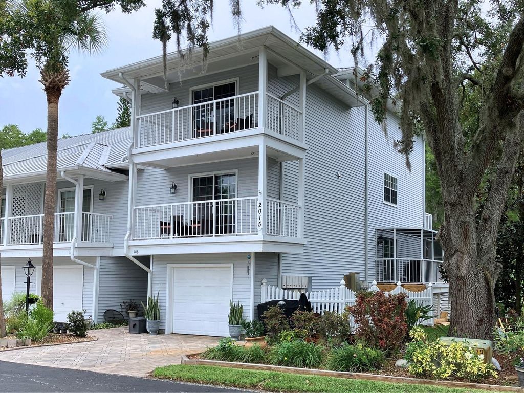 Photo of 2015 Vista Del Sol Cir #108, Lutz, FL 33558 (MLS # TB8393540)