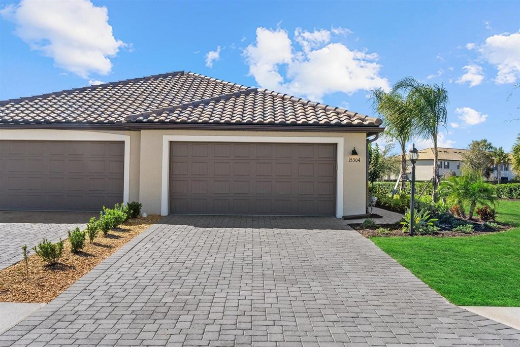 Photo of 15304 Sunny Day Drive, Lakewood Ranch, FL 34211 (MLS # A4679446)