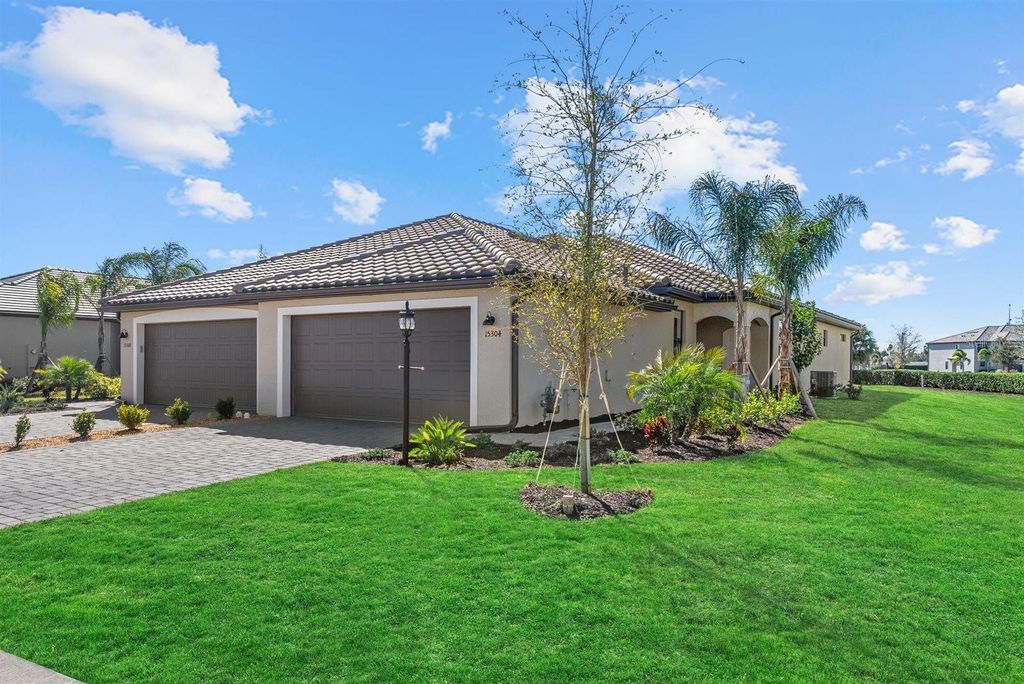 Photo of 15304 Sunny Day Drive, Lakewood Ranch, FL 34211 (MLS # A4679446)