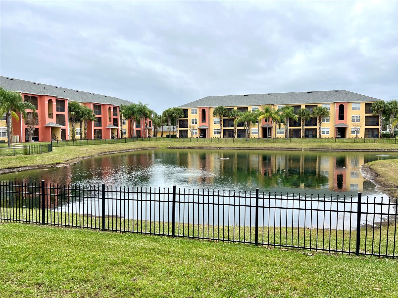 PALMS VILLA RESIDENCES - Residential Lease