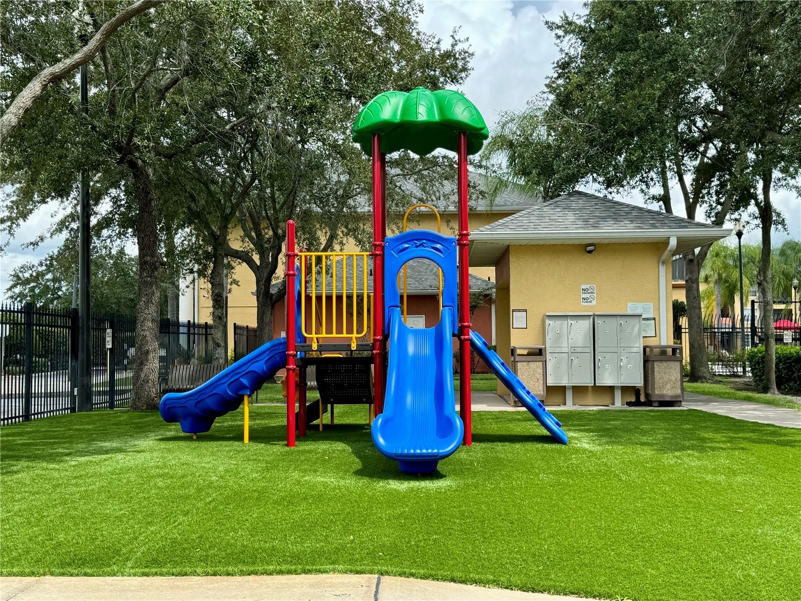 PALMS VILLA RESIDENCES - Residential Lease